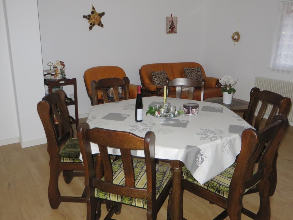 Location Alice Villa Ottrott Eksteriør bilde